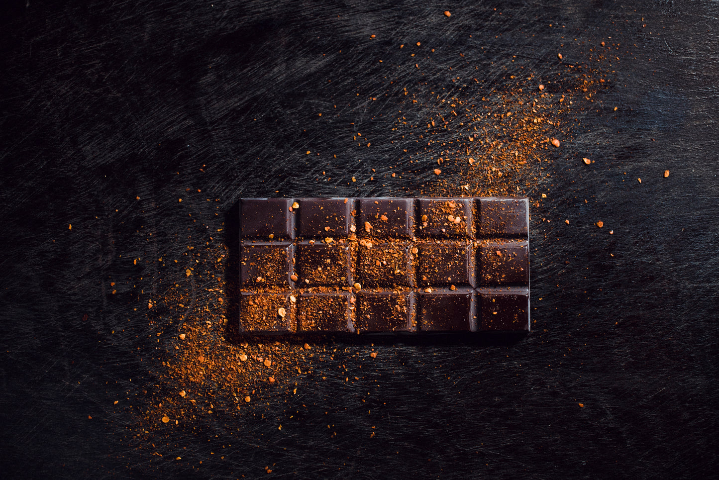 Barra de Chocolate Oscuro con Chile Cobanero