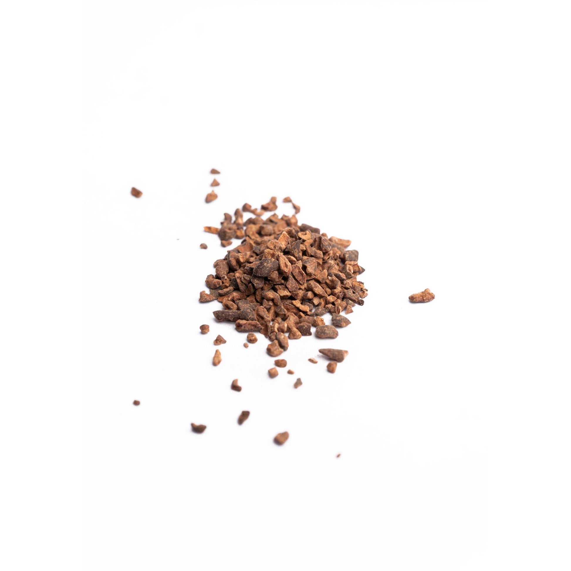 Cacao nibs. Producto natural de cacao. 100% natural. Cacao fino de aroma. 