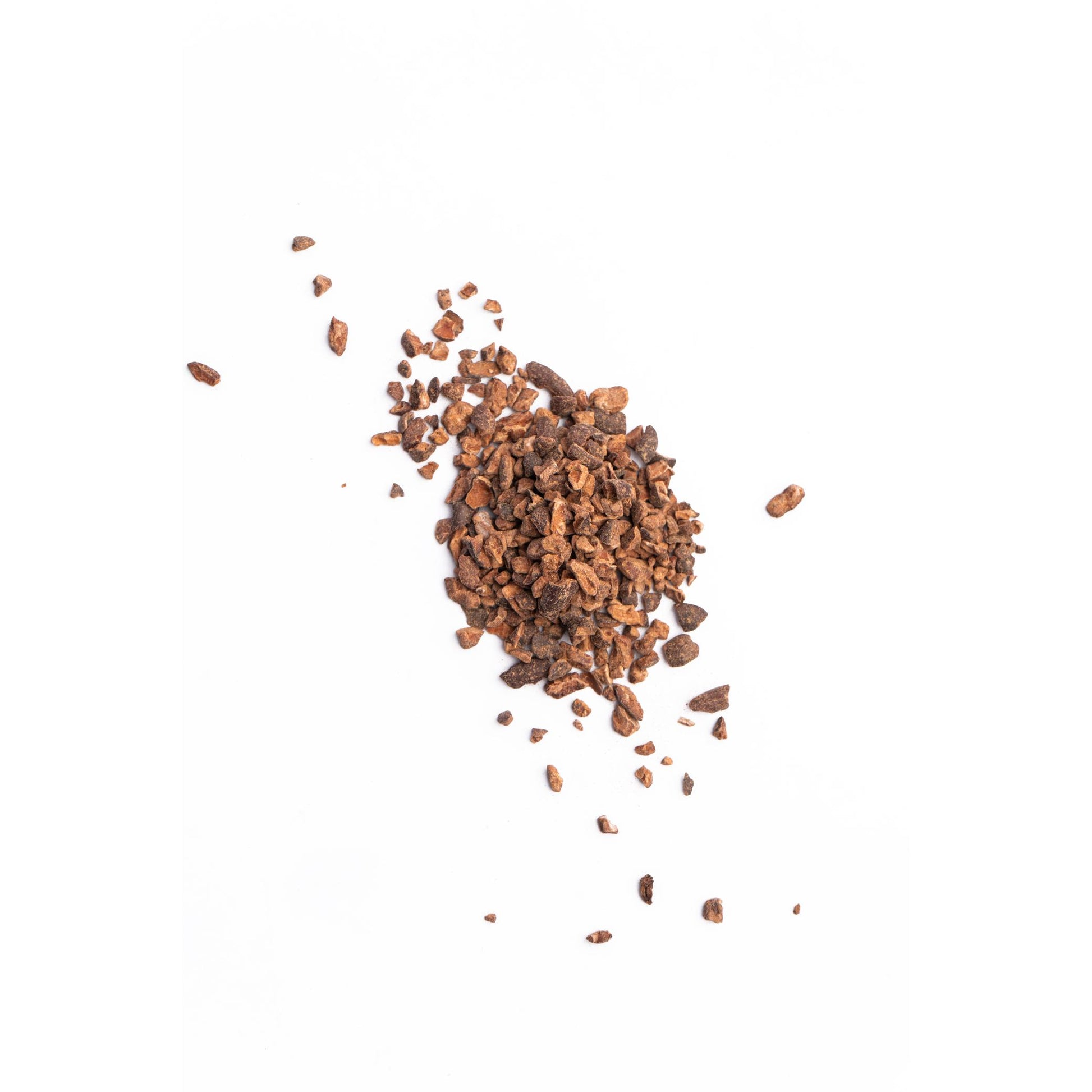 Cacao nibs. Producto natural del cacao. Nibs de cacao en presentación de bolsa de 125g o de 1kilo