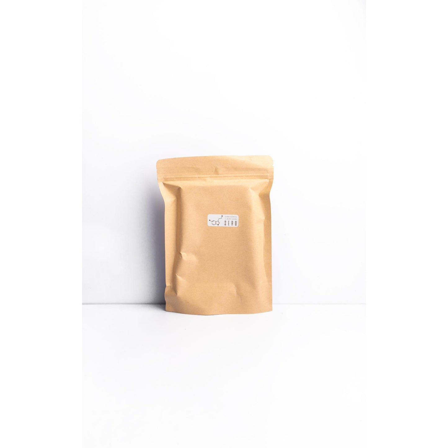 Pasta de cacao en presentación de 1lb. Producto 100% cacao sin azúcar añadido. Psata de cacao fino de aroma. Producto natural vegano.